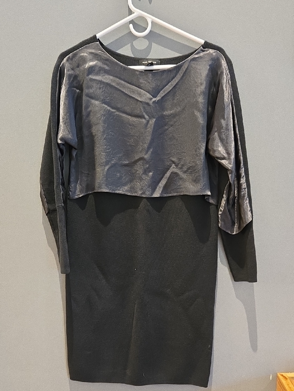 Club Monaco Black Knit Top - Timeless Crewneck